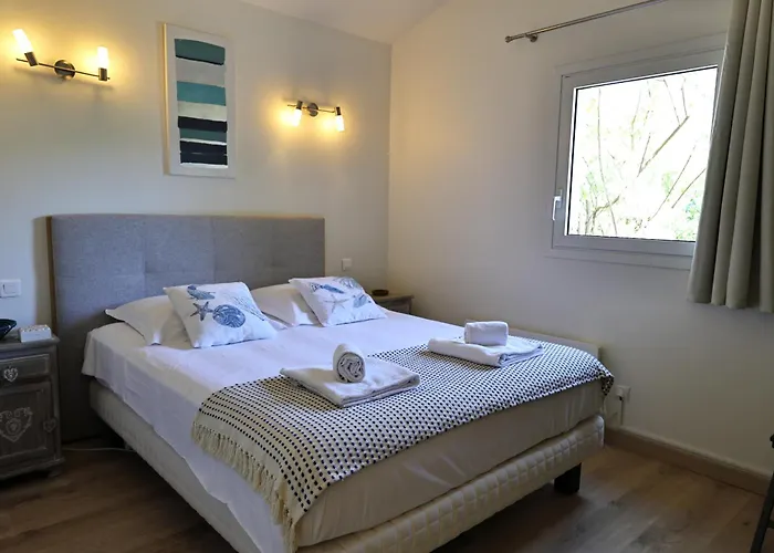 U Serenu - Piscine, Jacuzzi & Vue 别墅 *